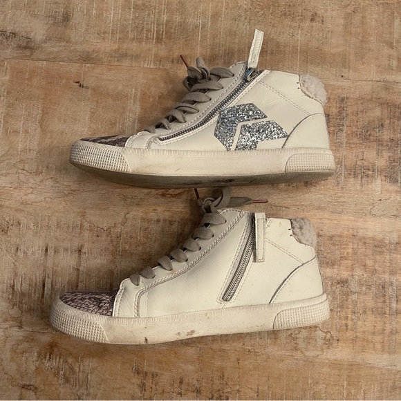 Dolce Vita High Top Sneakers - Picture 4 of 8